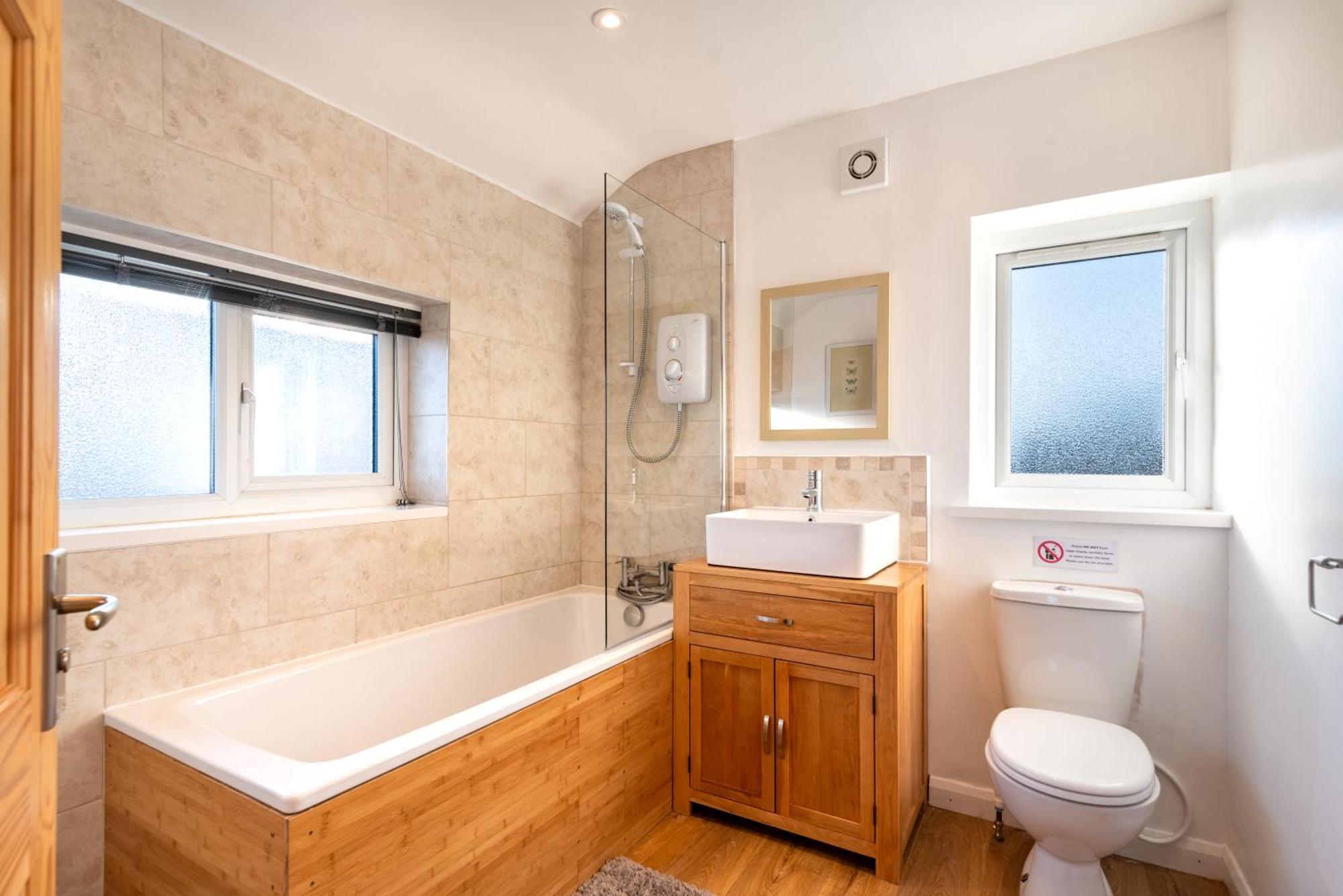 Port View House 3-Bedroom Self Catering Family Home With Garden Near Cardiff Eksteriør bilde
